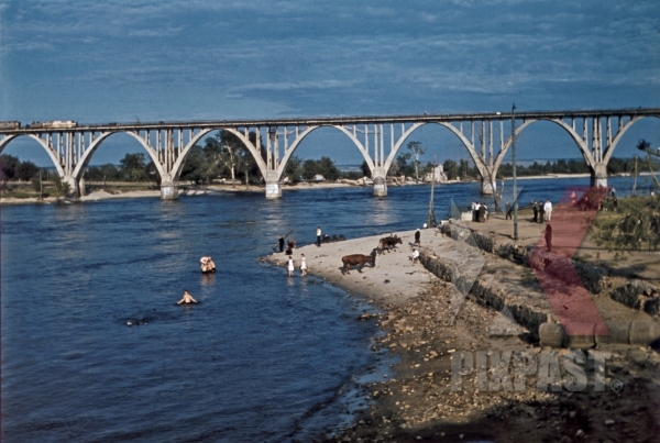 Цветные фотографии Днепропетровска 1942 года