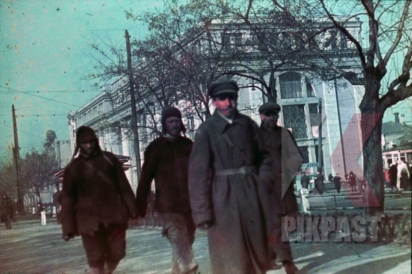 Каким был Днепр в 1942 году: архивные фото. Афиша Днепра