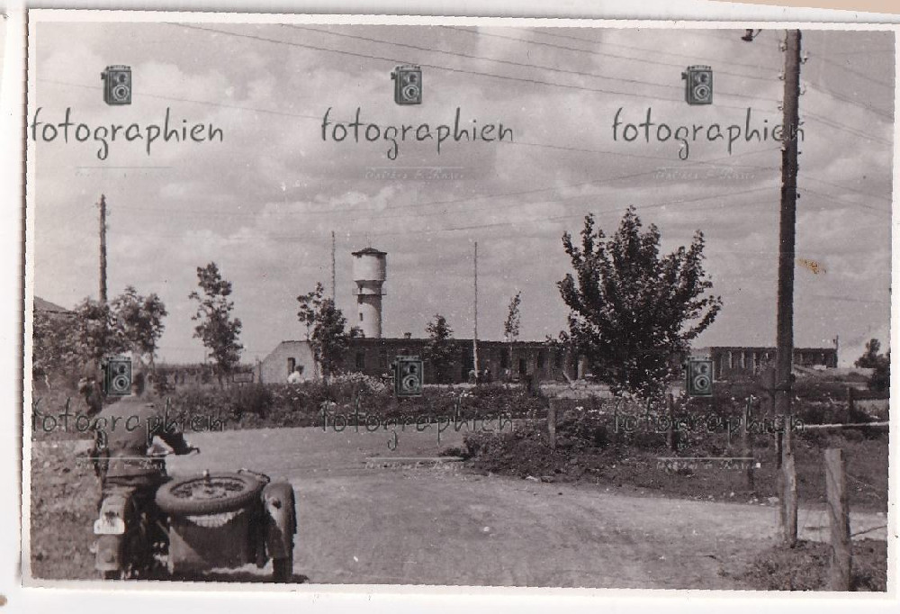 orginal Foto 2  Weltkrieg Ukraine Dnipropetrowsk Motorrad Krad 1942