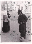orginal Foto 2  Weltkrieg Ukraine Dnipropetrowsk Bevölkerung Mann 1942