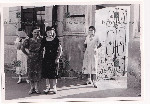 orginal Foto 2  Weltkrieg Ukraine Dnipropetrowsk Bevölkerung Frauen 1942 2