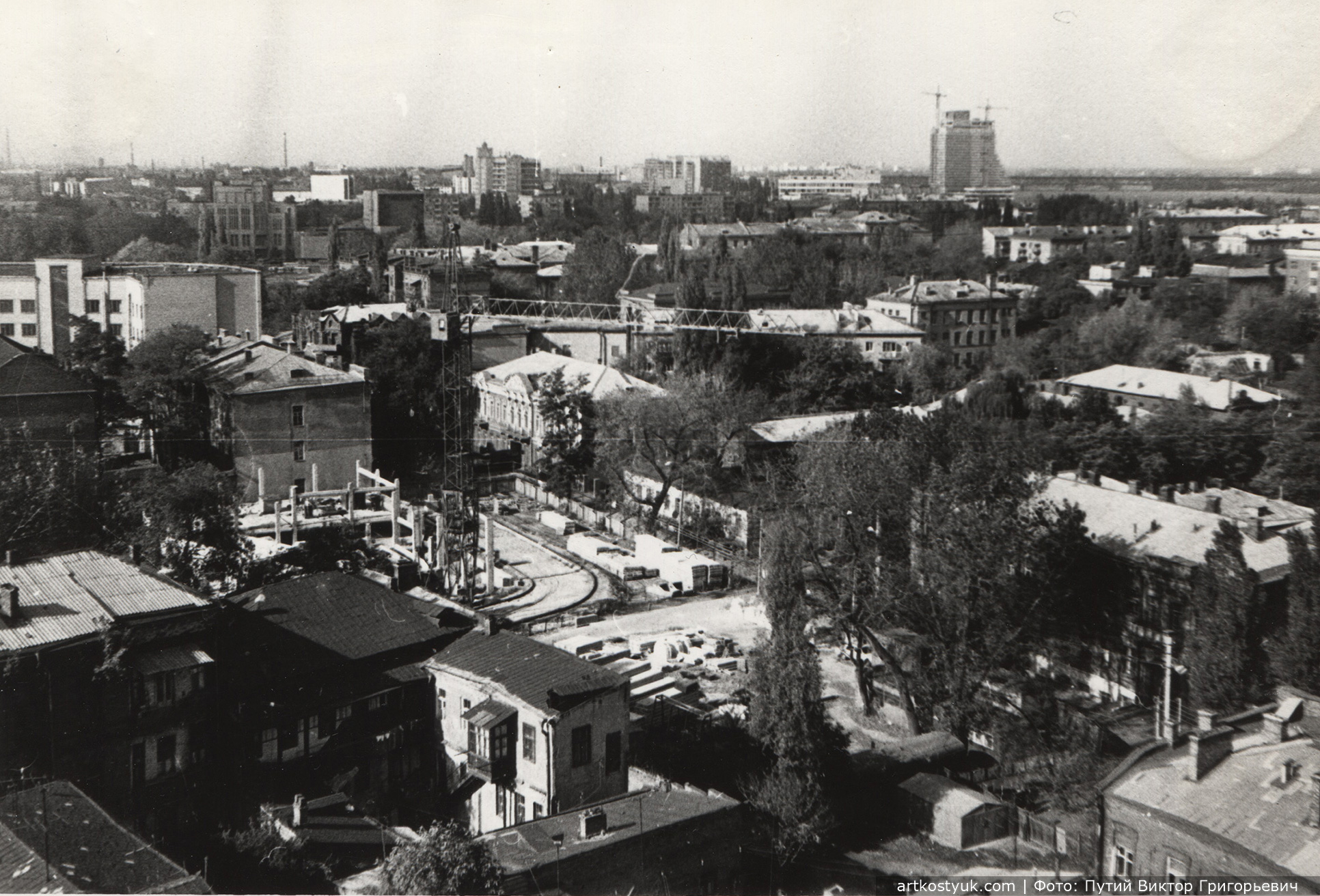 Днепропетровск 1988 фото. Город Днепр как раньше назывался. Днепр как назывался раньше. Город Сватово фотографии 99 х годов. Бытиях город