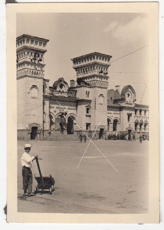 Вокзал Днепропетровска 1942 год